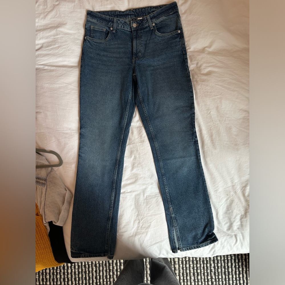 H&M split hem jean